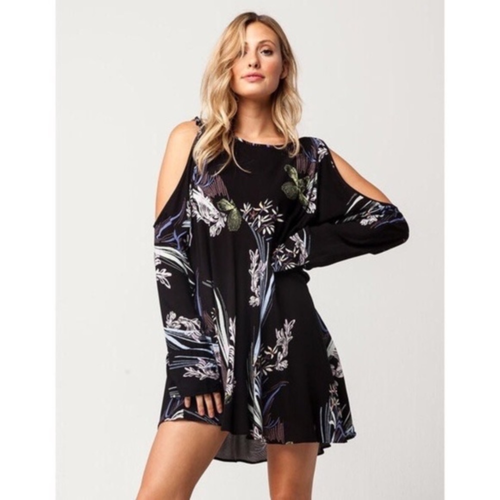 Free People Clear Skies Cold Shoulder Tunic Shift Dress Black Floral